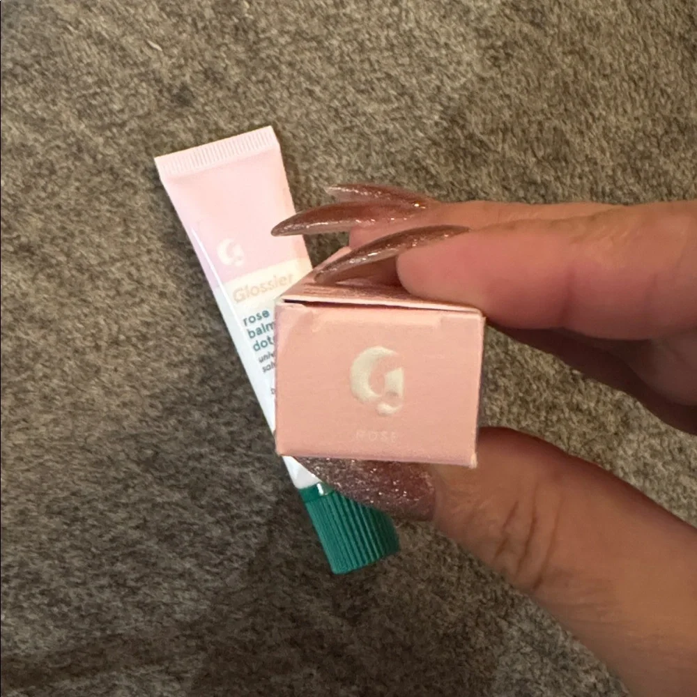 Glossier Pink Lip Treatment Balm‎ Dotcom Nourishing lip balm  NEW